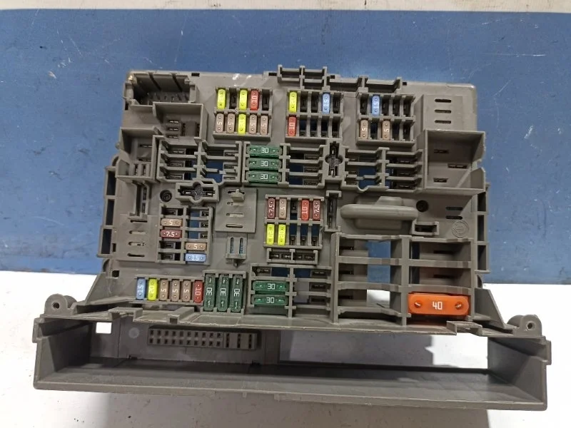 Блок предохранителей салонный Bmw X1 2012 61149119445 E84 2.0D N47D20