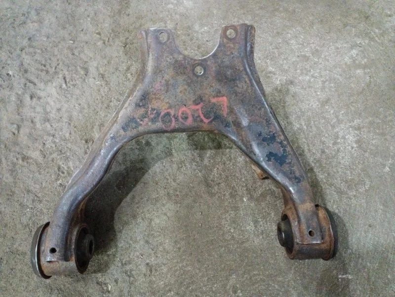 Рычаг передний правый Mitsubishi L200 (2006-2015) 2010 4010A014