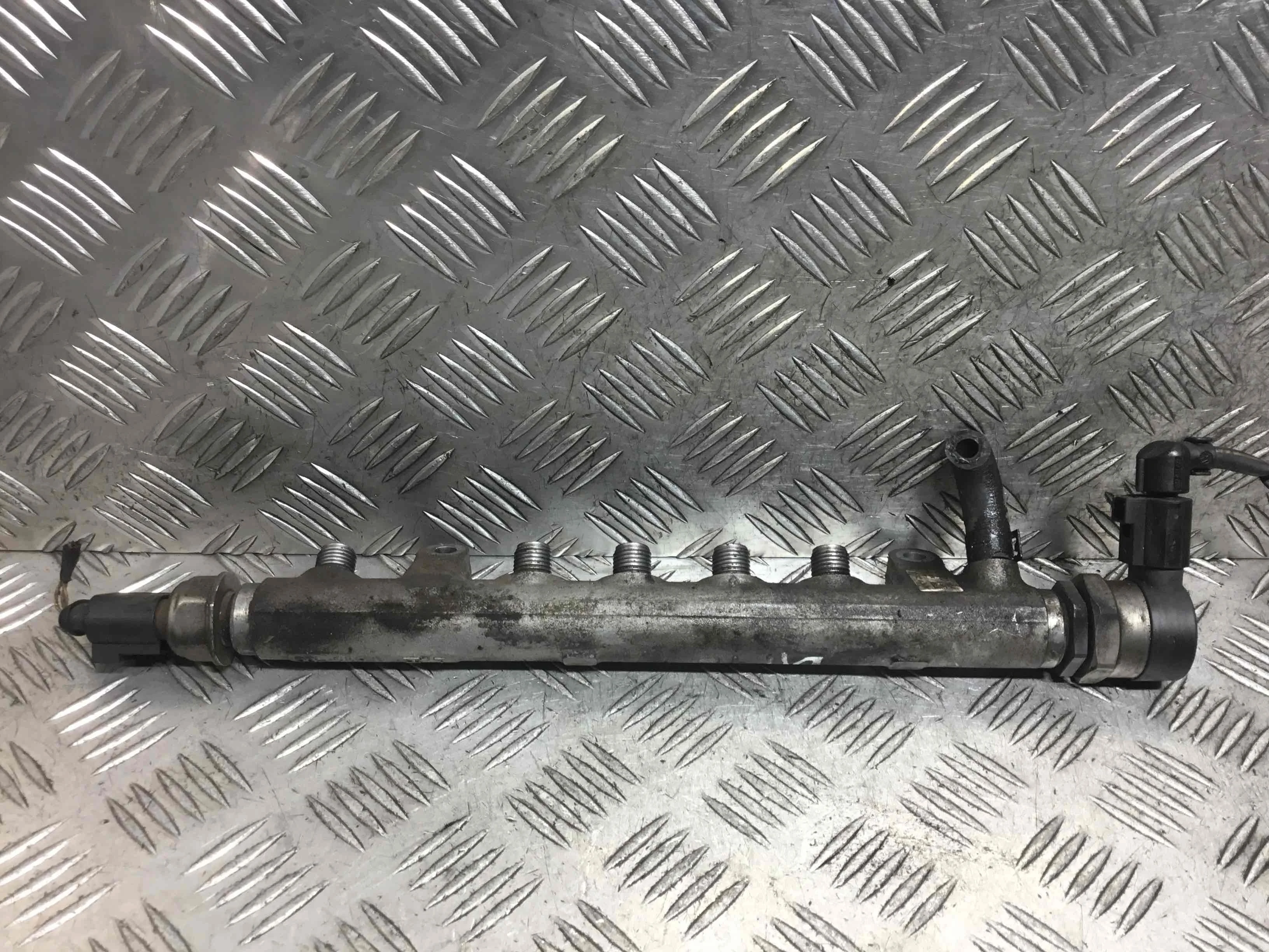 Регулятор давления топлива Volkswagen Golf 5 поколение (2004-2009) дизель 2.0 TDI DSG Х/б