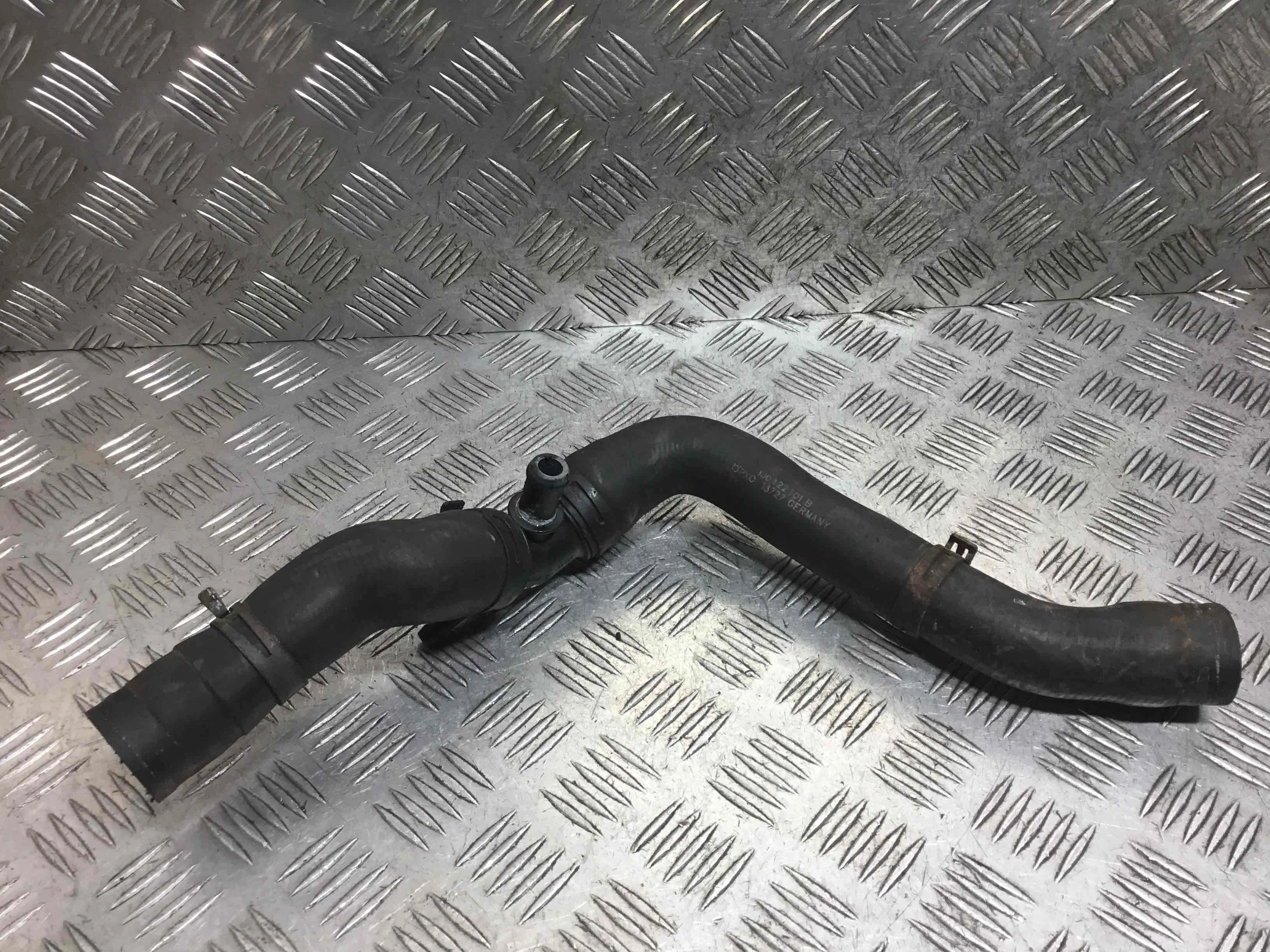 Патрубок радиатора SEAT Toledo 2 поколение (1998-2004) бензин 1.6 i Механика Седан