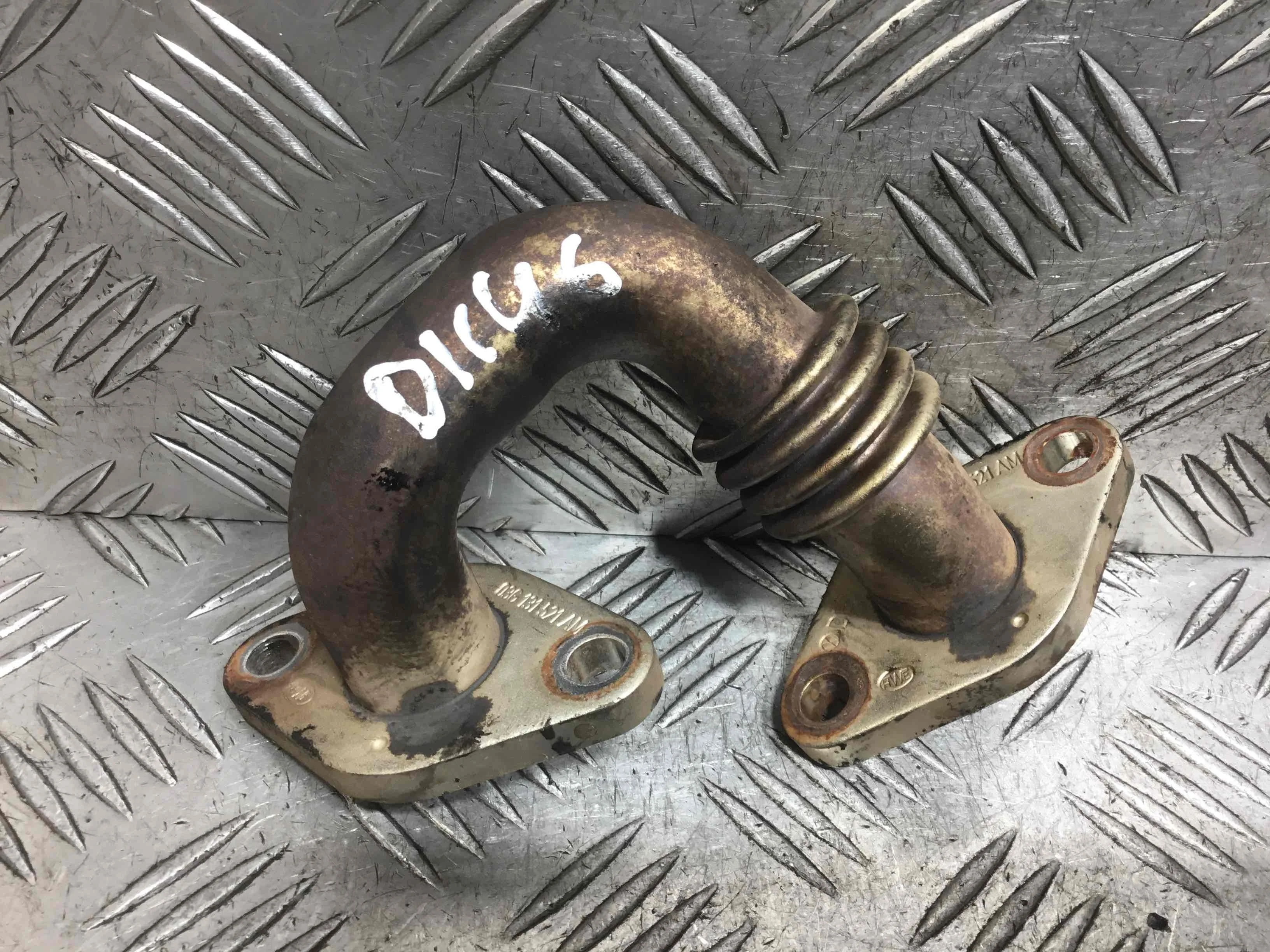 Трубка системы рециркуляции EGR Volkswagen Golf 5 поколение (2004-2009) дизель 2.0 TDI DSG Х/б