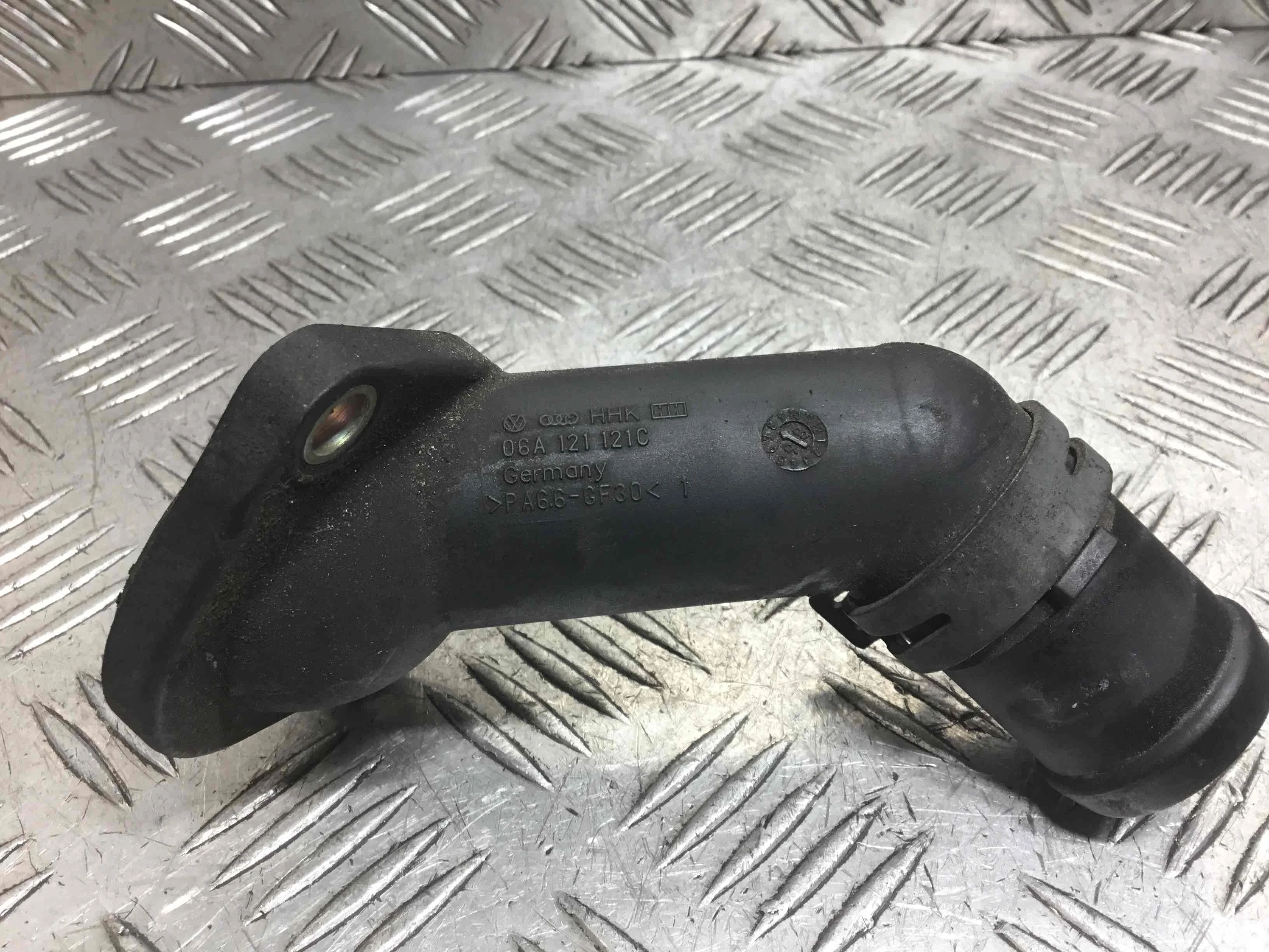 Корпус термостата Volkswagen Golf 4 поколение (1997-2004) бензин 1.6 i Автомат Х/б