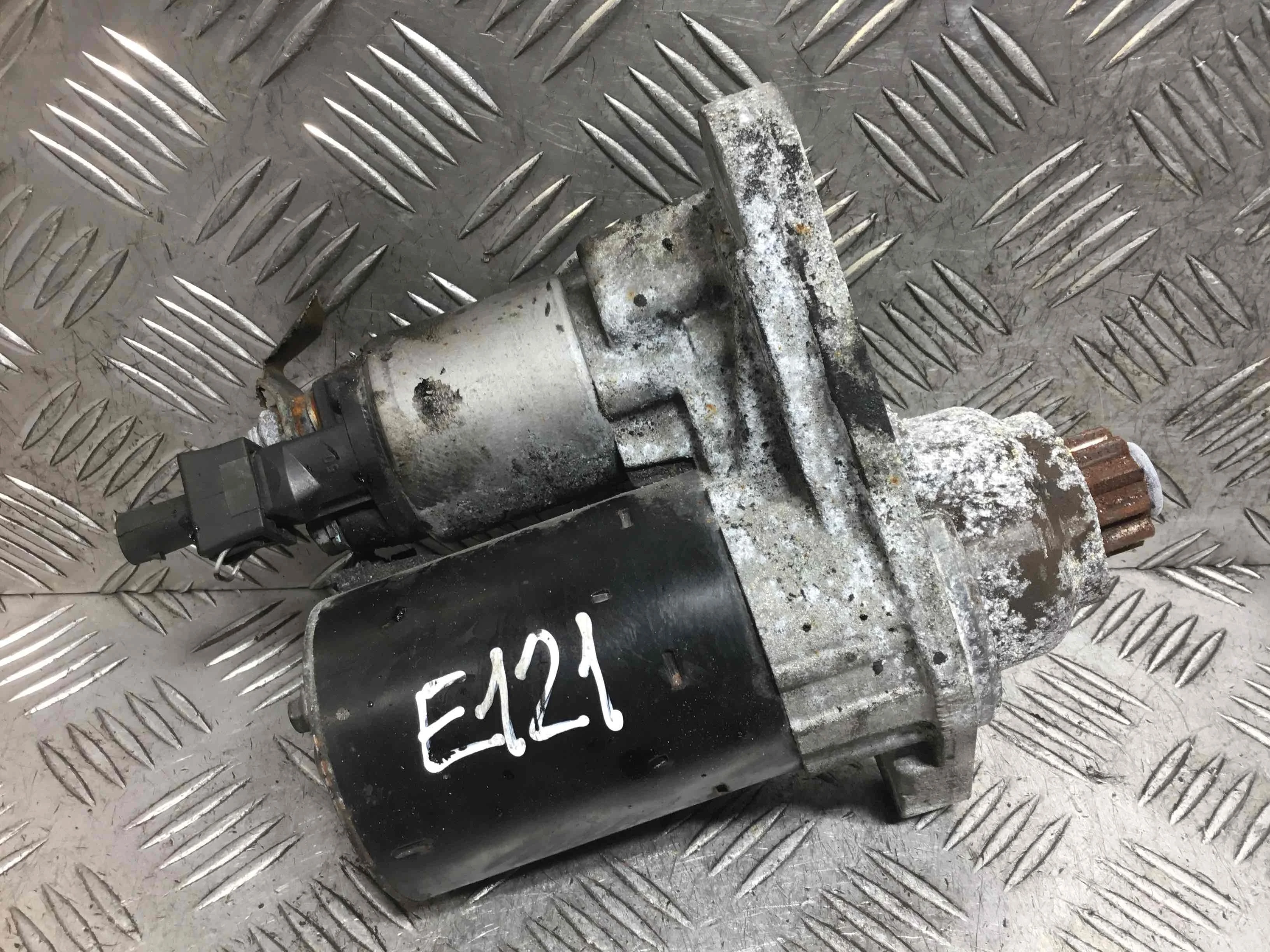 Стартер Volkswagen Beetle A4 (1997-2005) бензин 1.4 i Механика