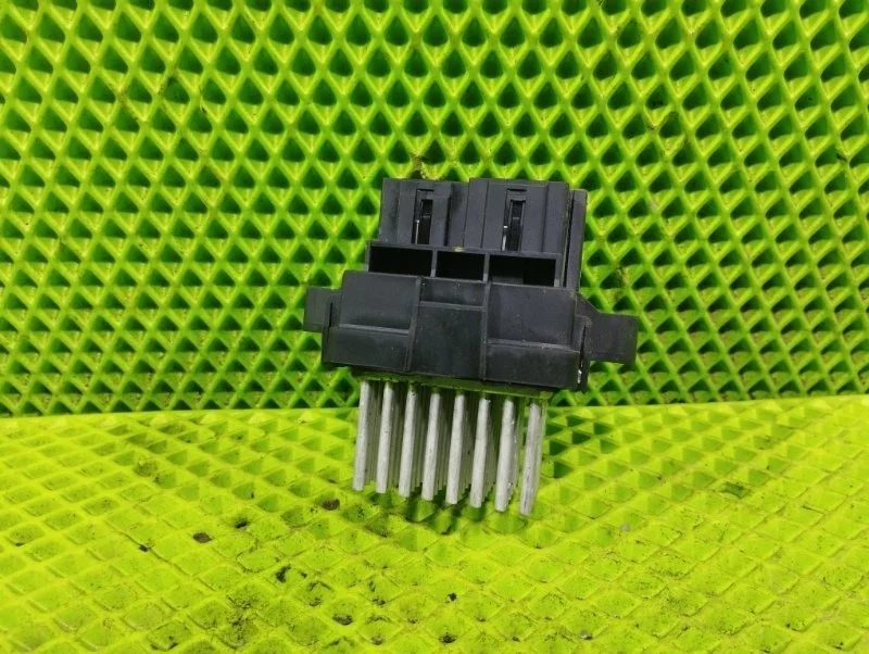 Резистор печки Opel Meriva B 2014 13503201 УНИВЕРСАЛ B14NEL