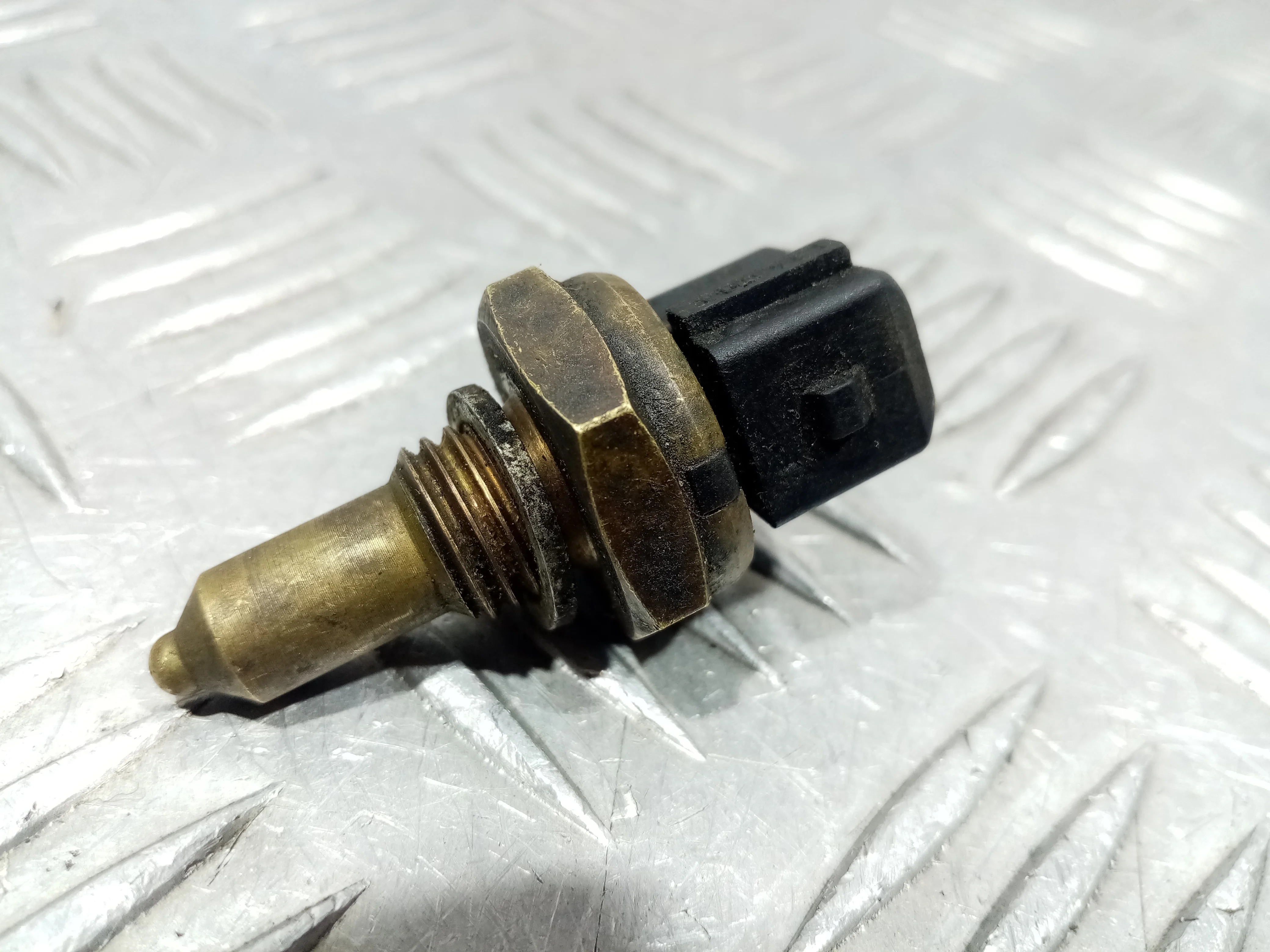 [Б/У] Датчик температуры [Код: 00382929 ]