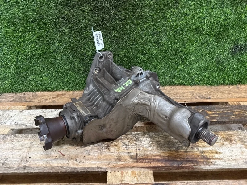 Раздатка Chevrolet Captiva 2011 24263580 C140 LE5, передняя