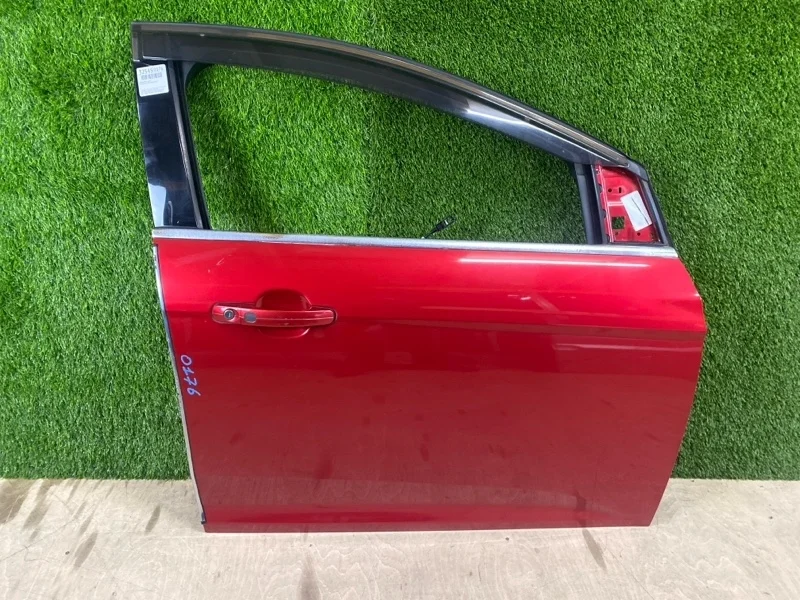 Дверь в сборе Ford Focus 3 2013 2147844 CB8 MGDA, передняя правая