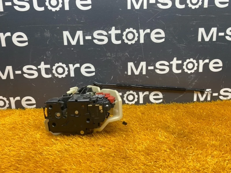 Замок двери Volkswagen Jetta 2006 7L0839016 1K BVY, задний правый