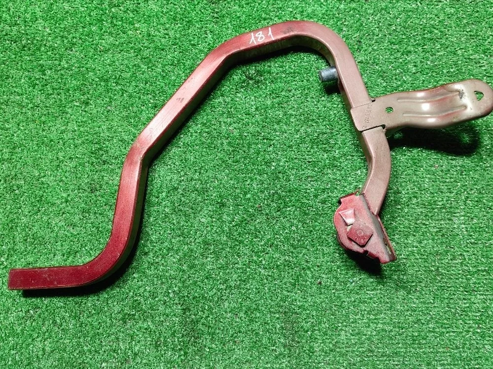 Петля крышки левая багажника Renault Logan 1