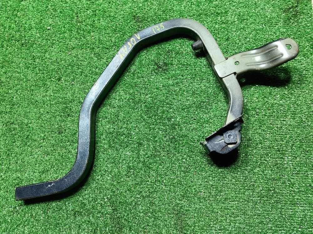 Петля крышки багажника левая Renault Logan 1