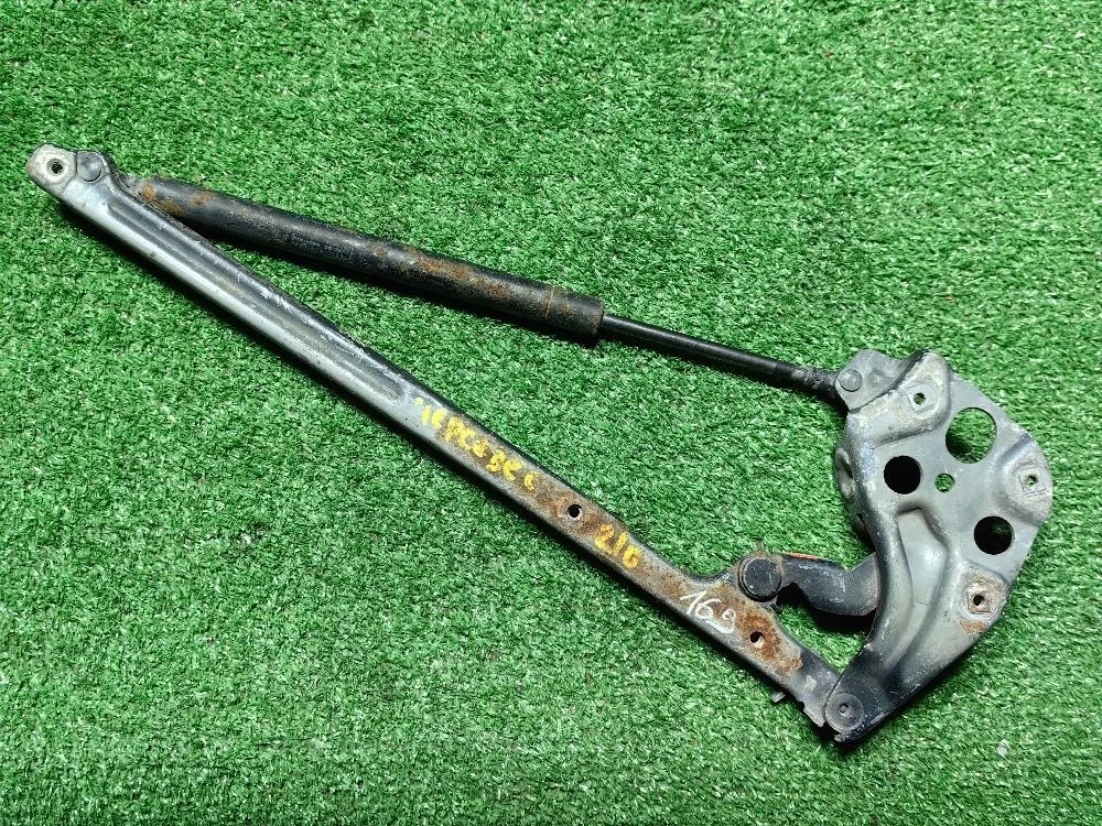 Петля капота правая Mercedes-Benz E-класс W210