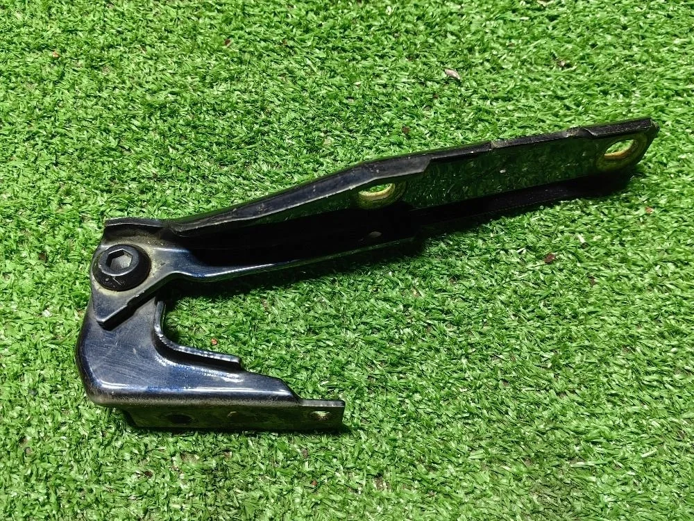 Петля капота левая для Audi A6 C5