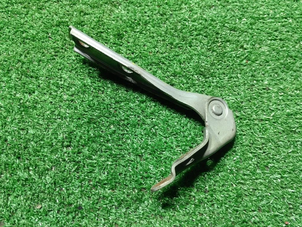 Петля капота левая Audi A3 8L