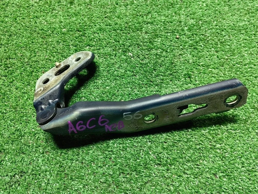 Петля капота левая Audi A6 C6