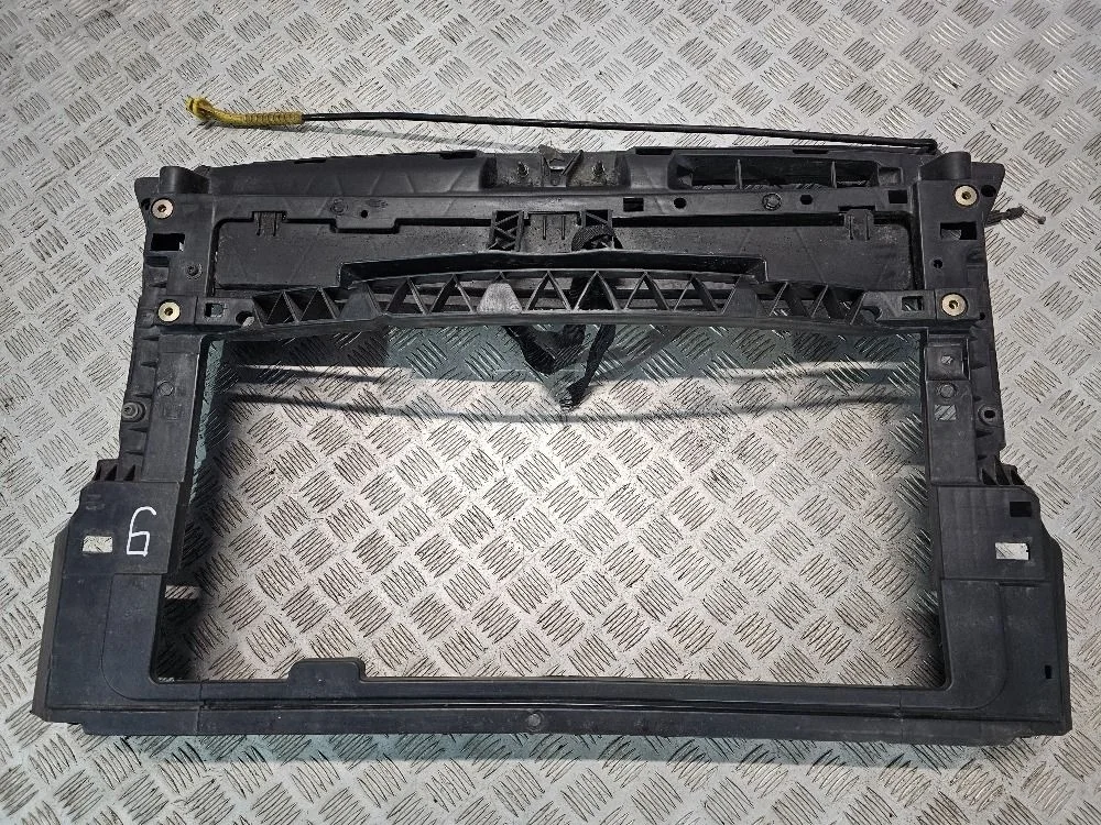 Передняя панель Volkswagen polo 5