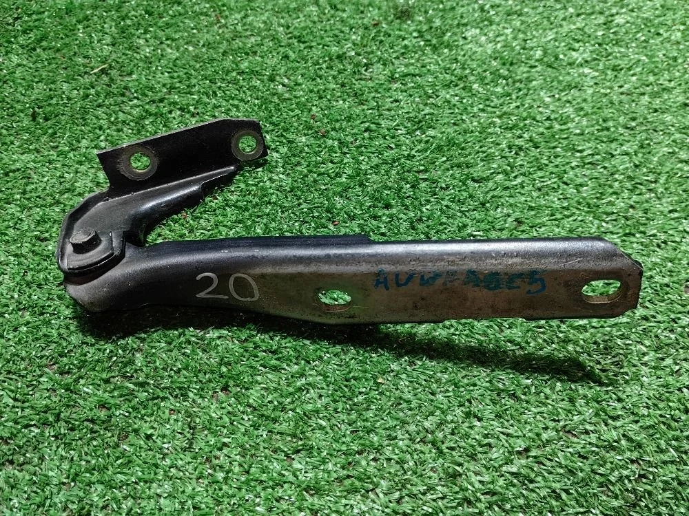 Петля капота левая для Audi A6 C5