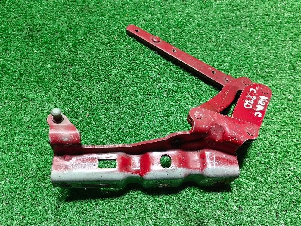 Петля капота правая Mercedes-Benz C-класс W203