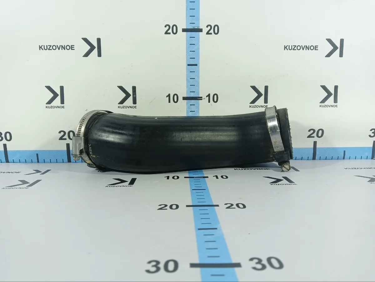 Патрубок интеркулера Kia Mohave 2020 HM2