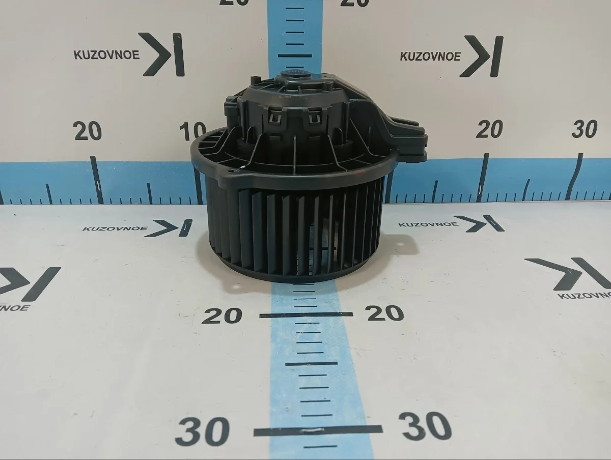 Моторчик отопителя Kia Sorento 2019 UM