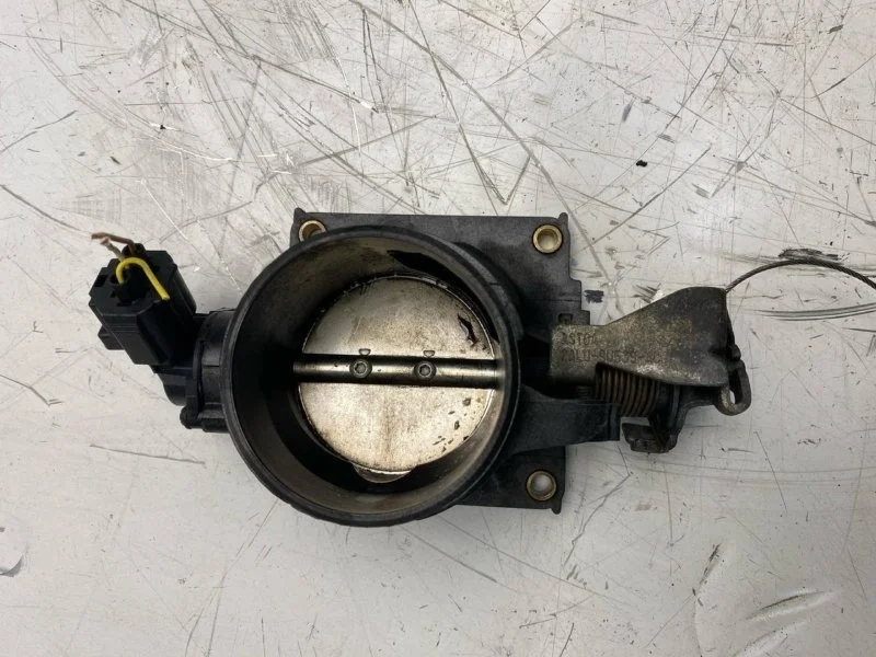 Заслонка дроссельная электрическая Mazda 6 L3G213640A GG L8