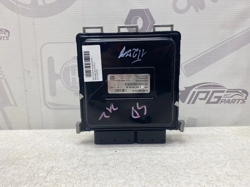 Блок управления двигателем Mercedes-benz W212