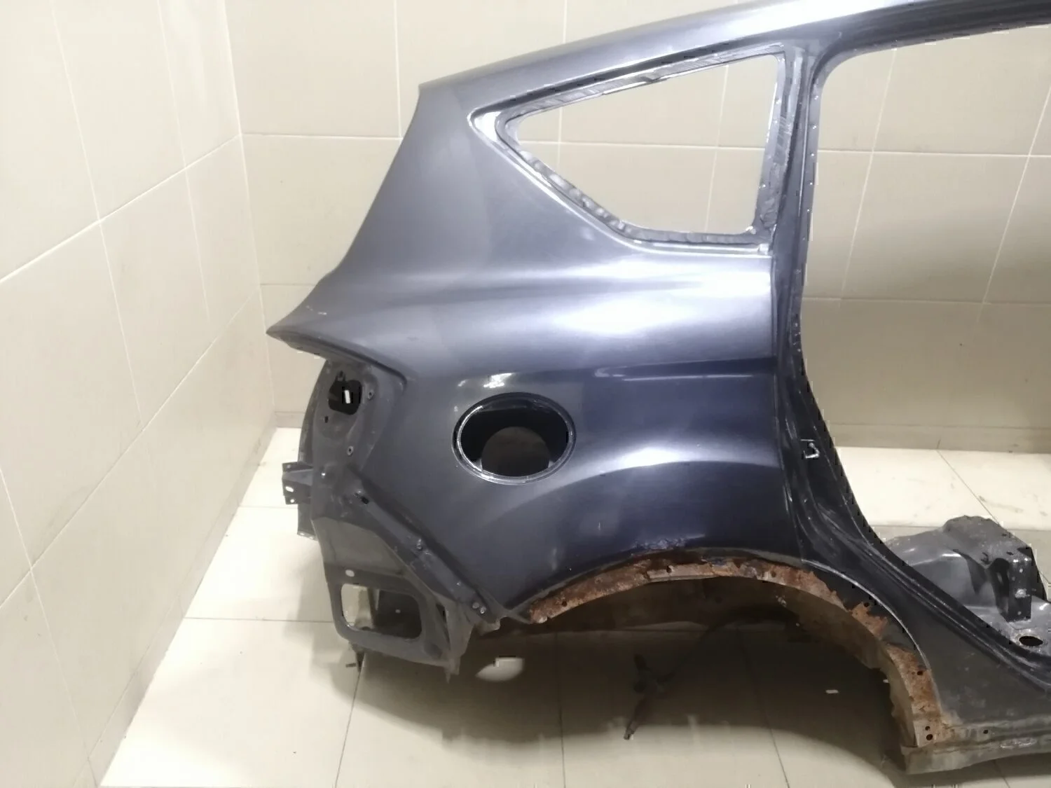 Крыло заднее правое Kuga 2008-2012