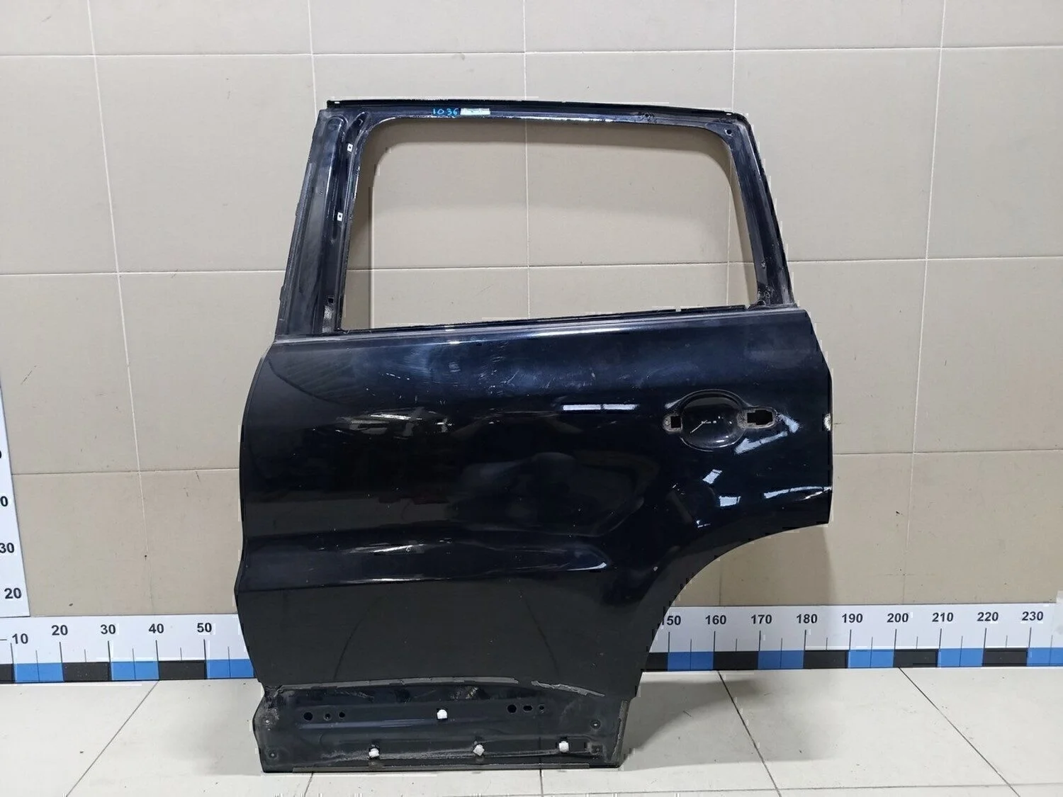 Дверь задняя левая Tiguan 2011-2016
