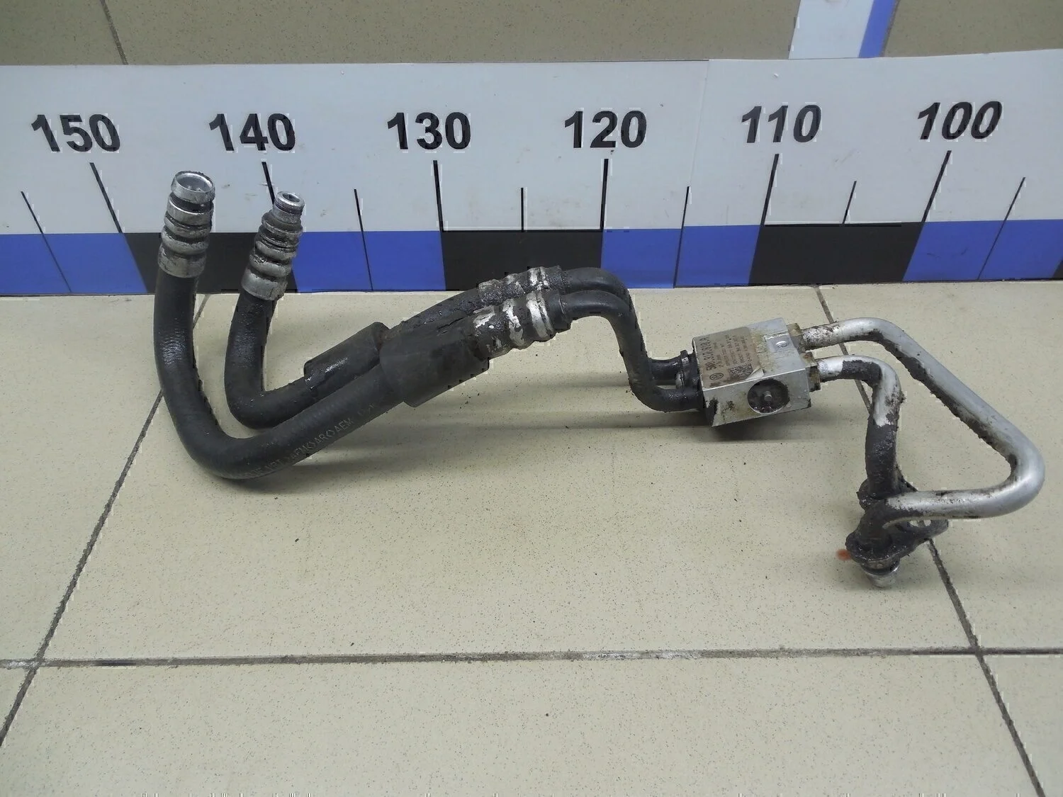 Трубка системы охлаждения АКПП Tiguan 2007-2011