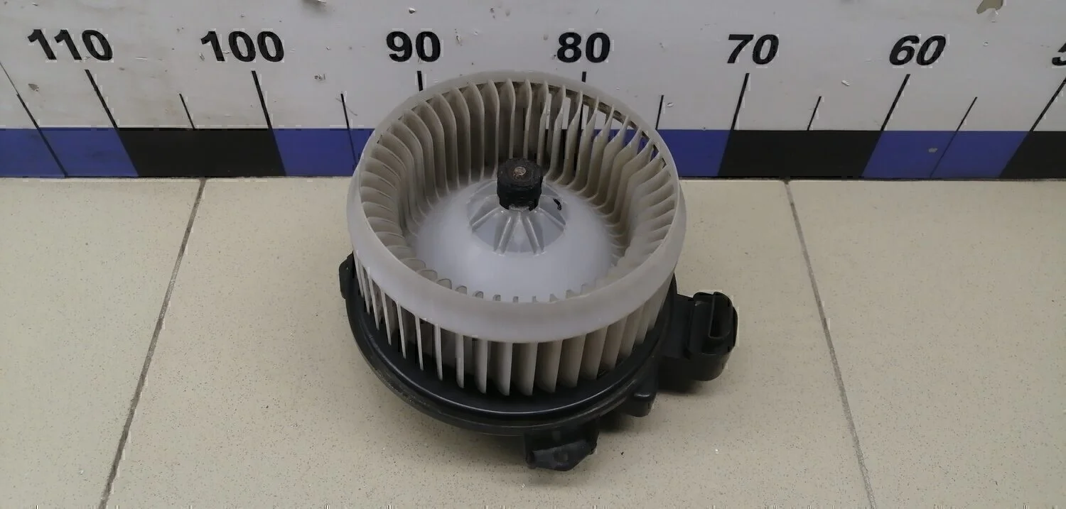 Моторчик отопителя GX460 2009>