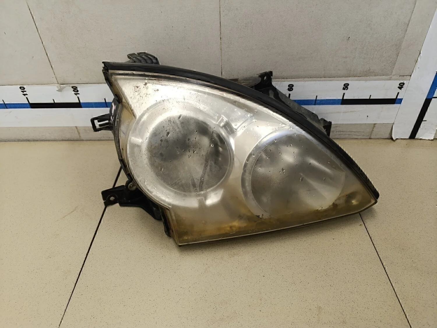 Фара левая Terracan 2001-2007