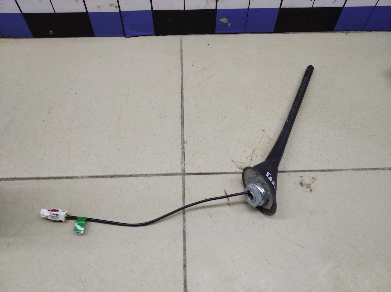 Антенна Fabia 2007-2015