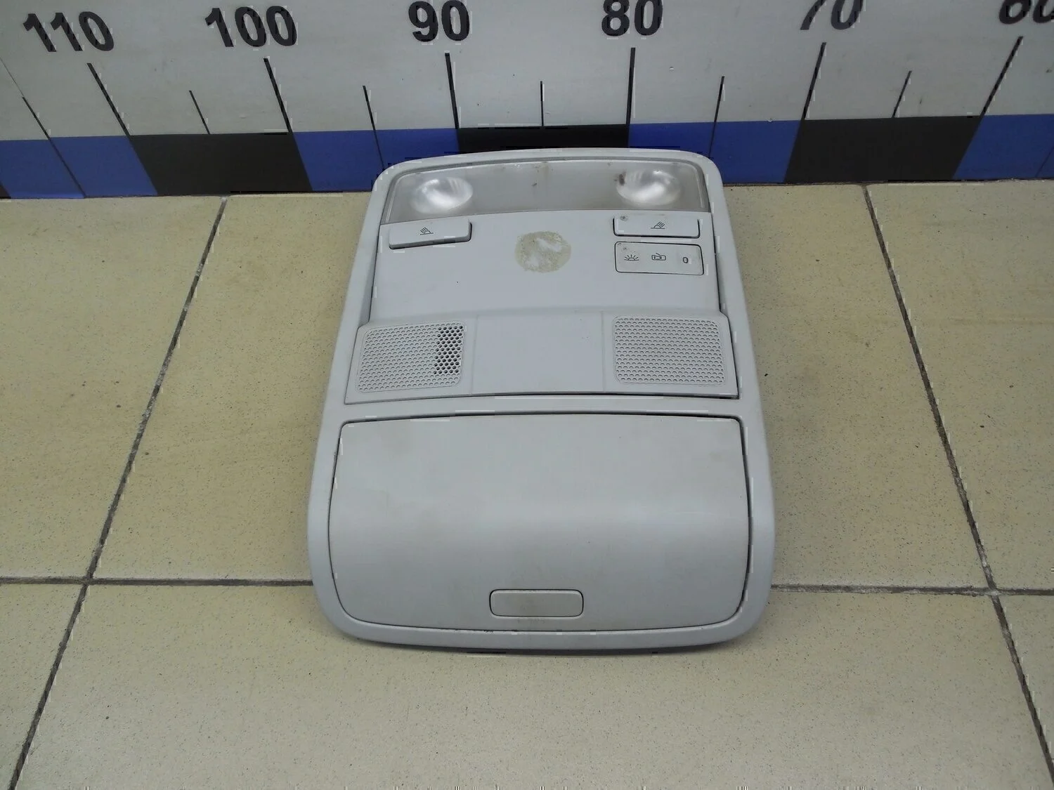 Плафон салонный  Passat [B6] 2005-2010