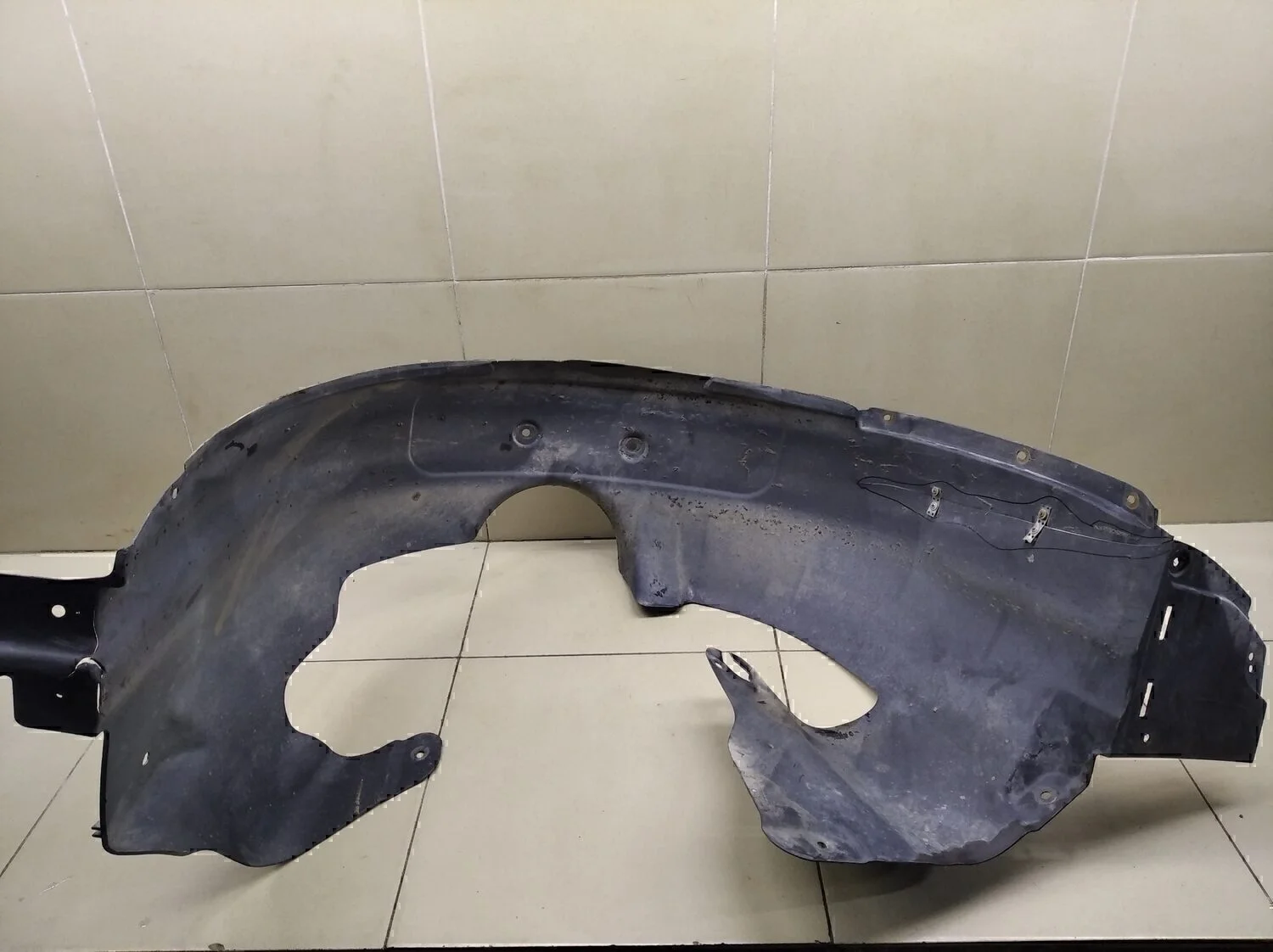 Локер передний правый Cruze 2009-2016