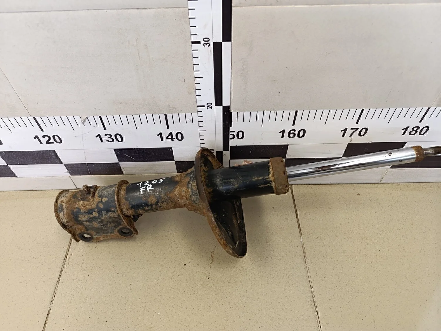 Амортизатор передний Lancer (CS/Classic) 2003-2006