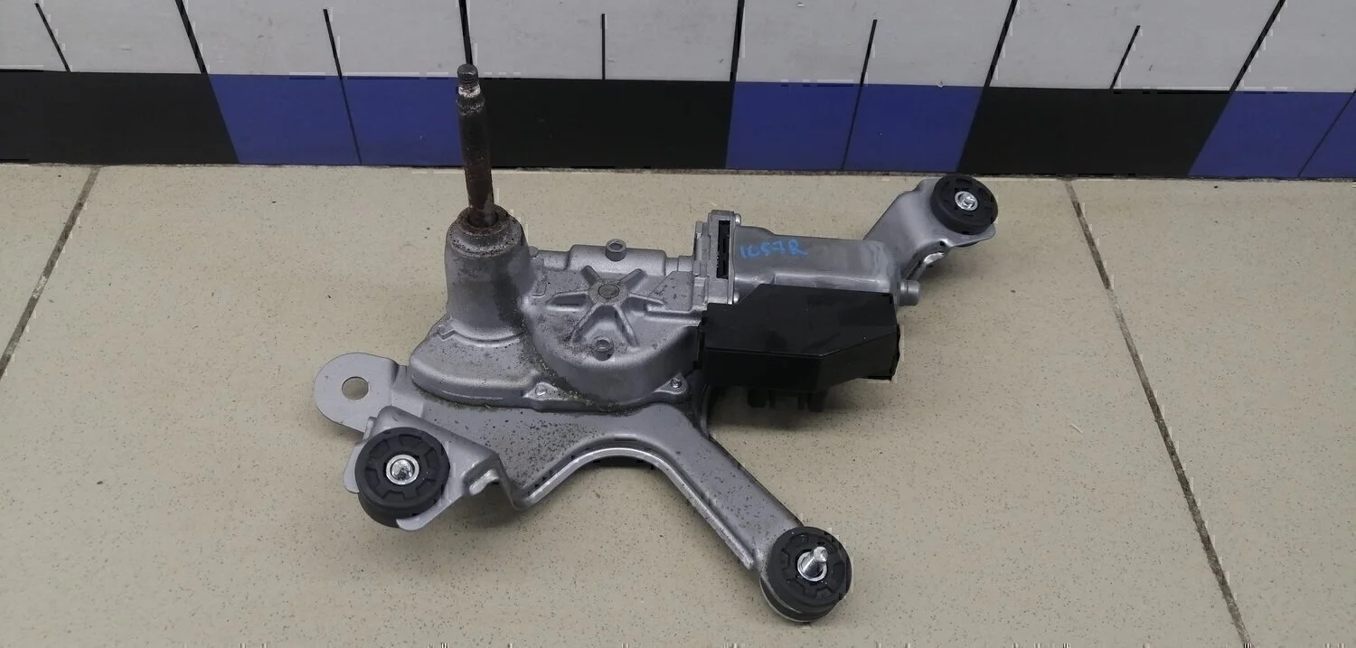 Моторчик стеклоочистителя задний RAV 4 2013-2019