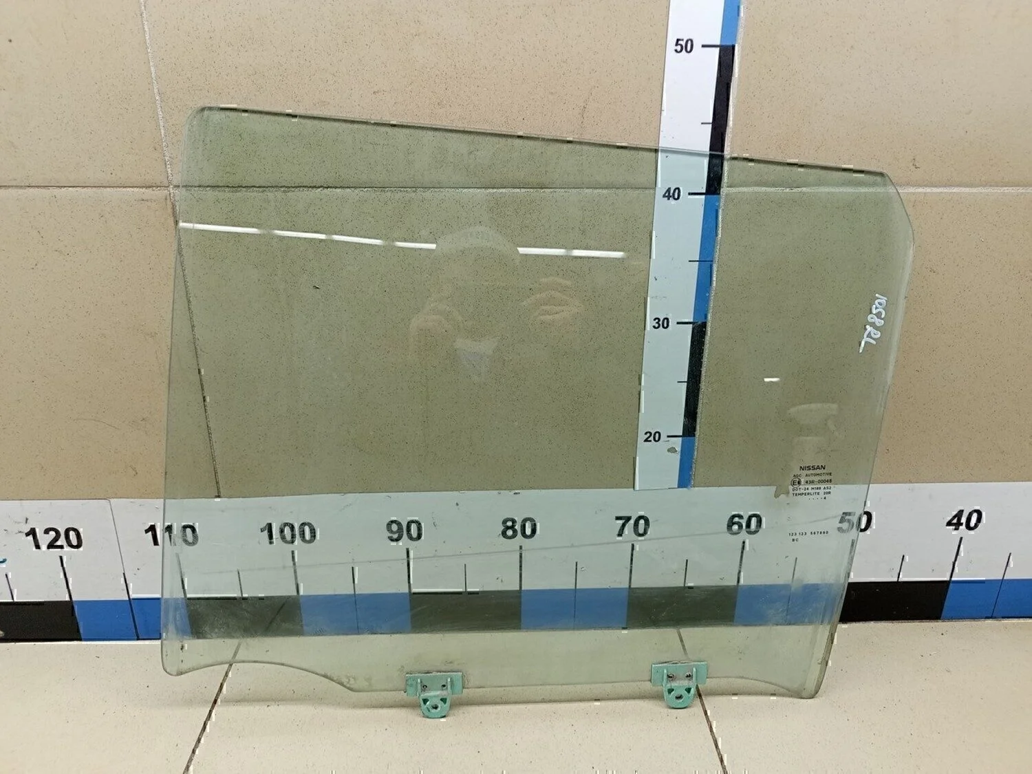 Стекло двери задней левой Juke (F15) 2011>