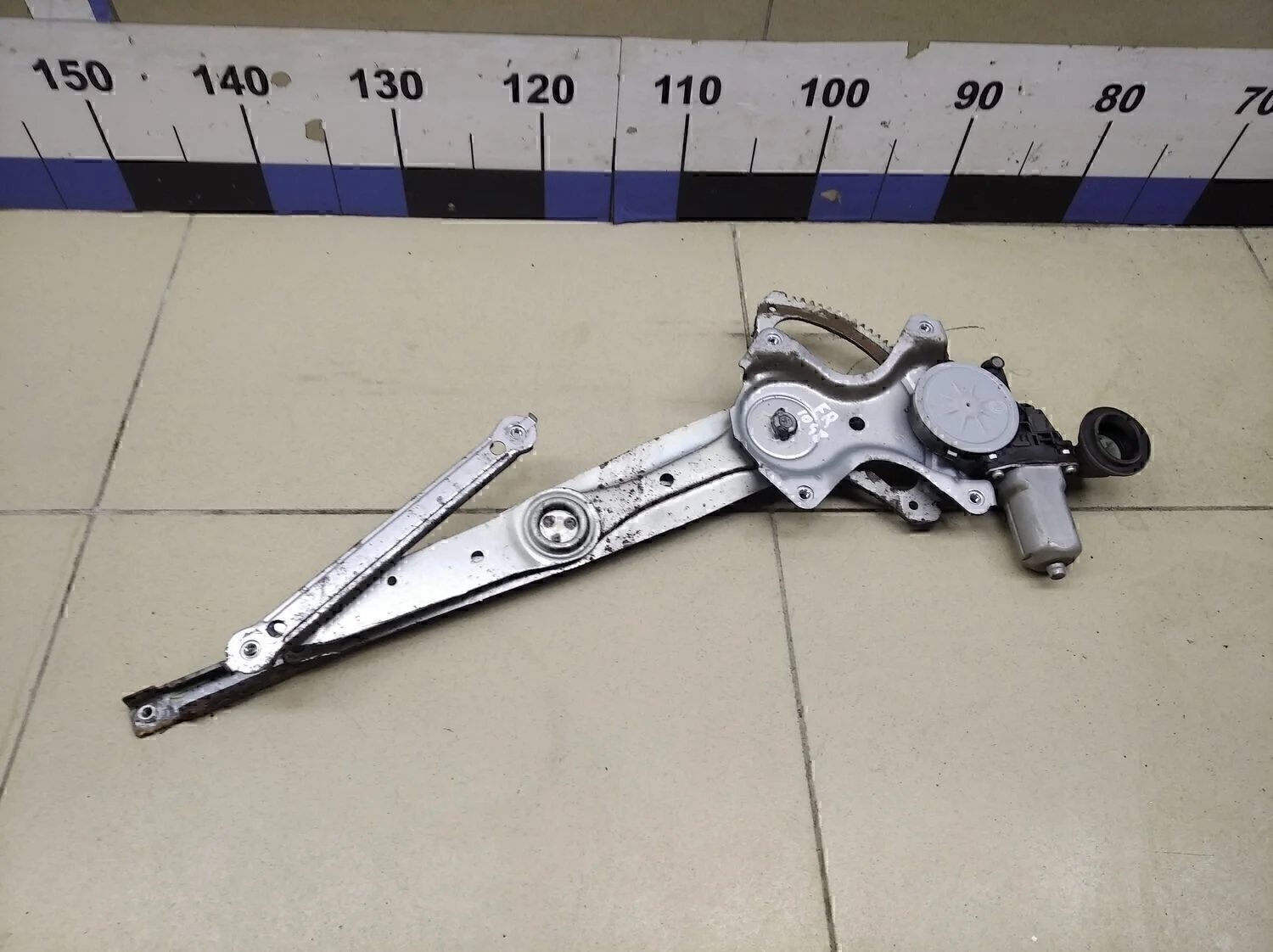 Стеклоподъемник электр. передний правый Corolla E15 2006-2013