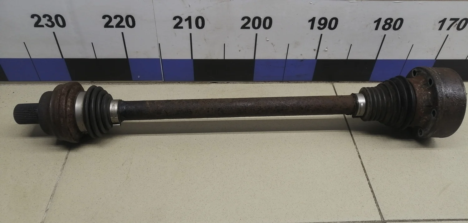 Полуось задняя левая Passat [B6] 2005-2010