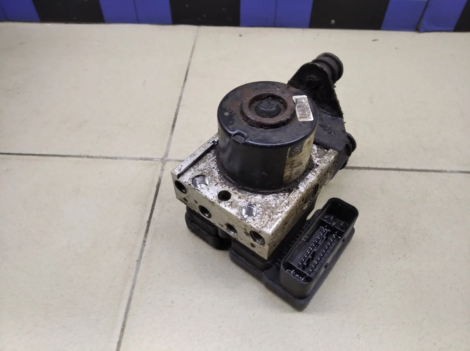 Блок ABS (насос) Yeti 2009>