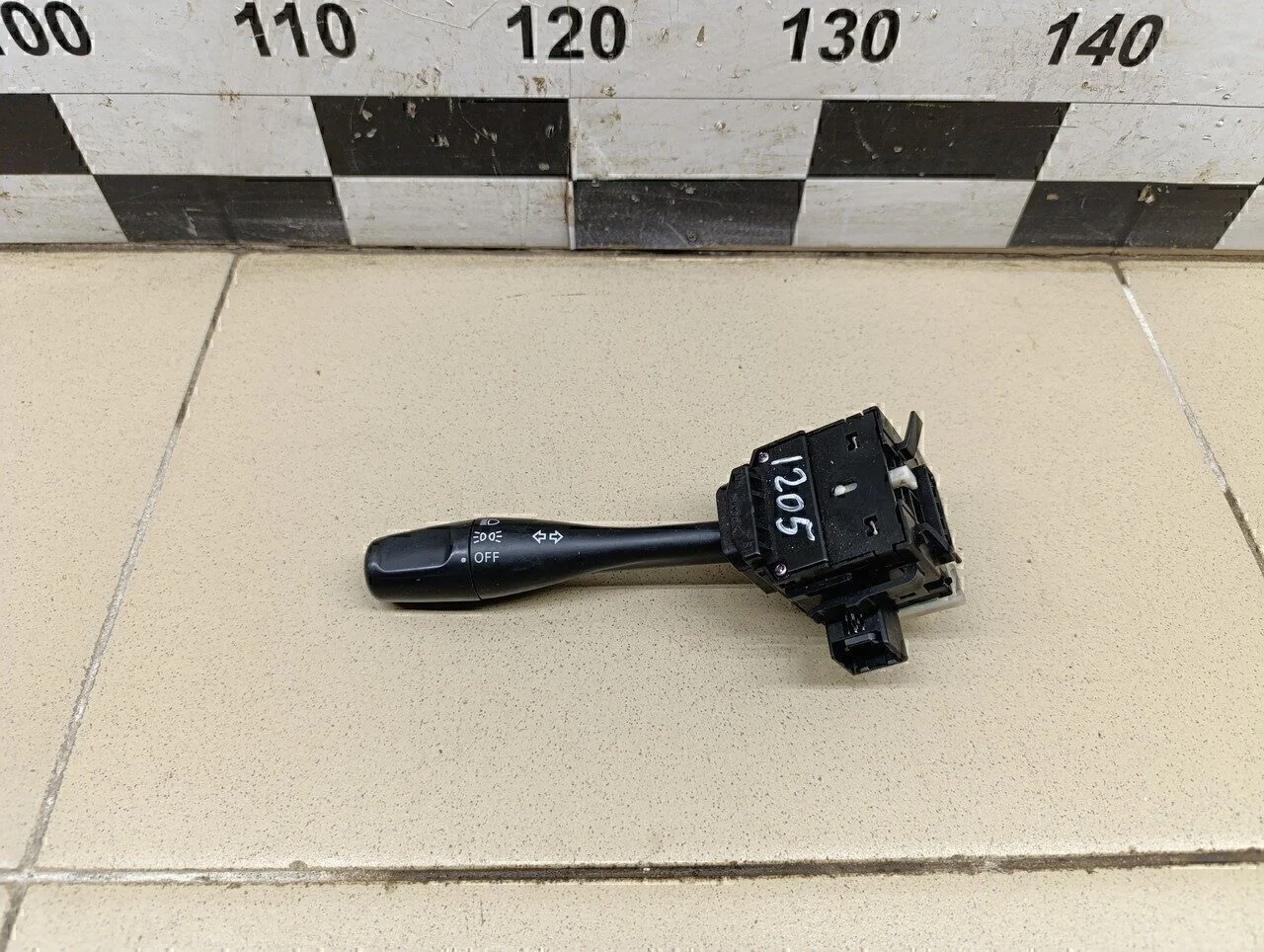 Переключатель поворотов подрулевой Lancer (CS/Classic) 2003-2006