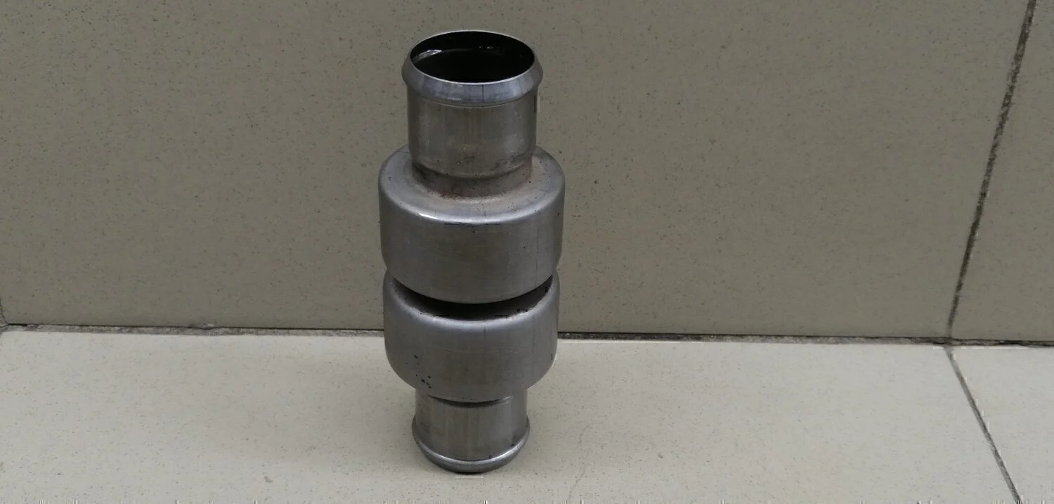 Патрубок интеркулера Kuga 2008-2012