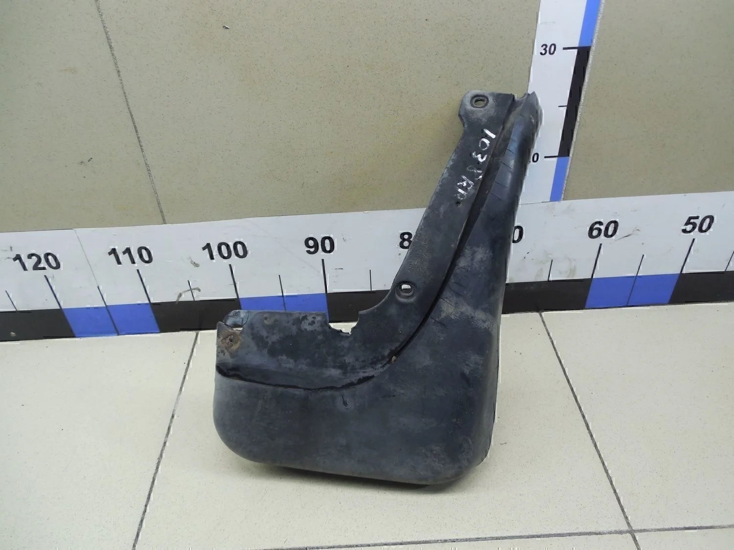 Брызговик задний правый Focus II 2005-2008