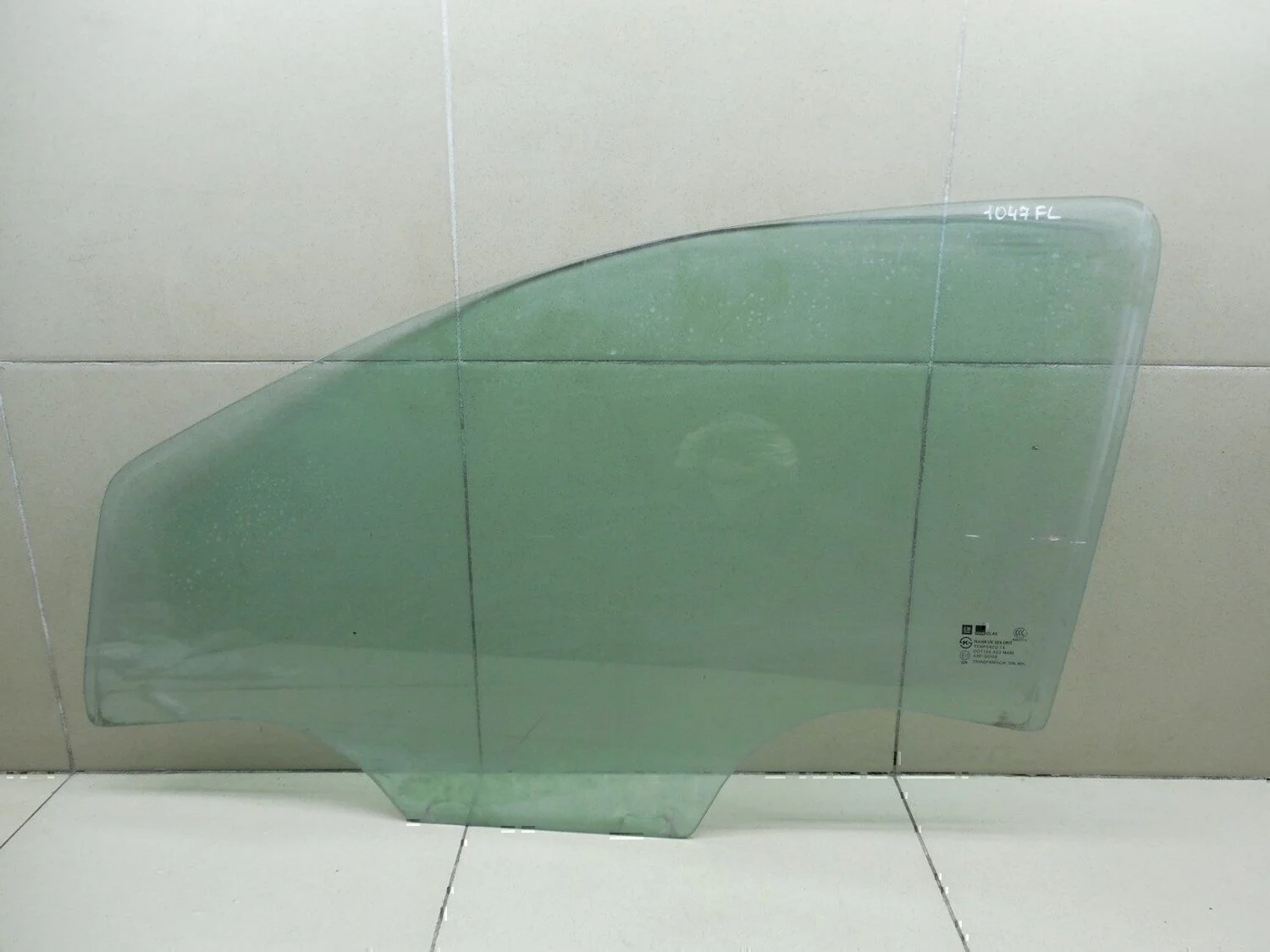 Стекло двери передней левой Aveo (T300) 2011>