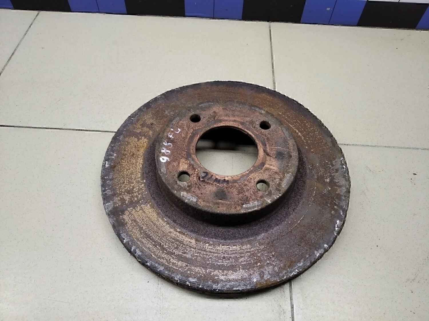 Диск тормозной передний вентилируемый Almera N16 2000-2006