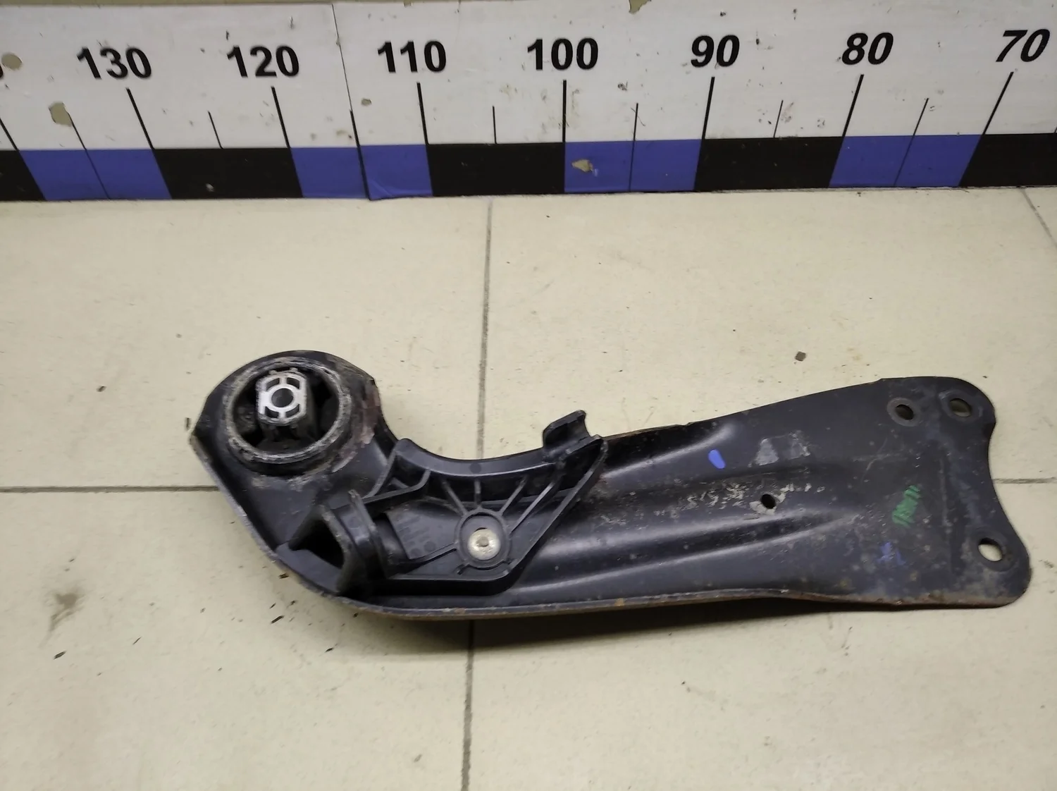 Рычаг задний продольный правый Yeti 2009>