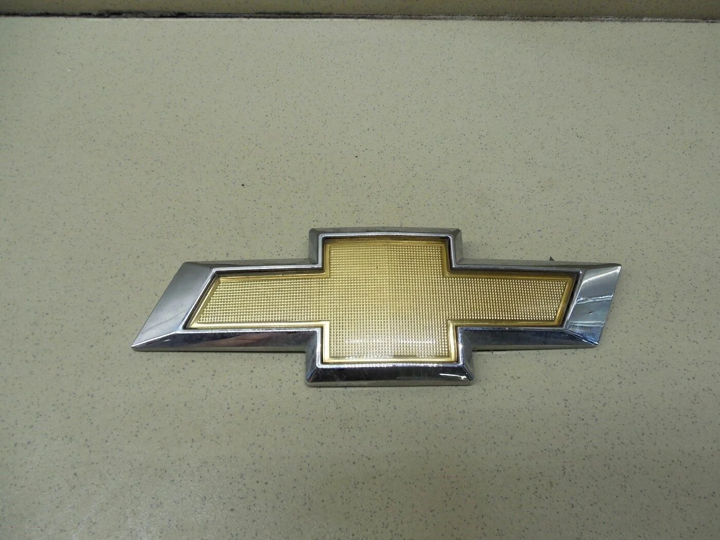 Эмблема на крышку багажника Cruze 2009-2016