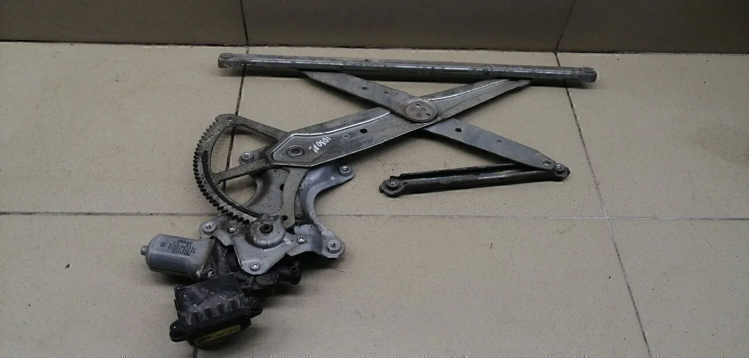 Стеклоподъемник электр. передний левый Corolla E15 2006-2013