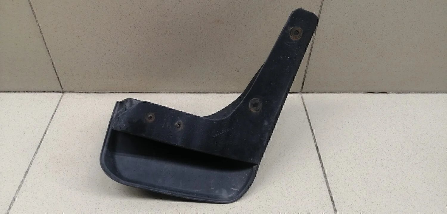 Брызговик задний левый Corolla E15 2006-2013