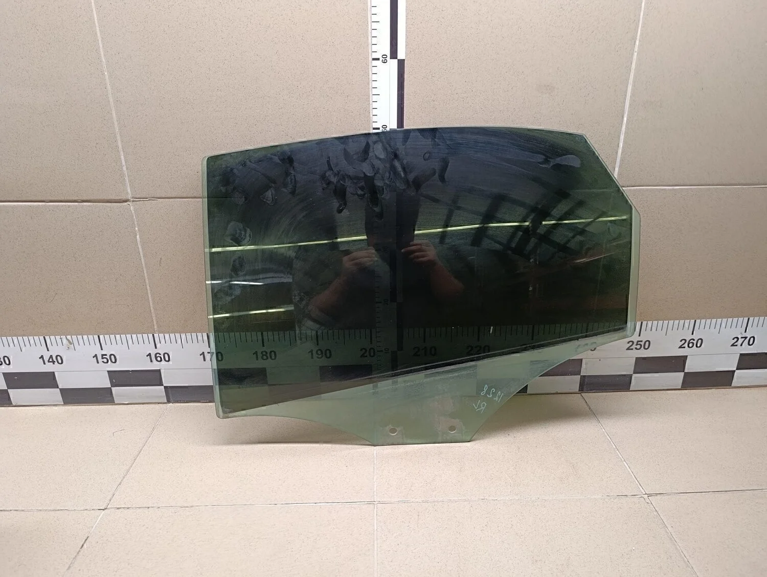 Стекло двери задней левой A4 [B8] 2007-2015