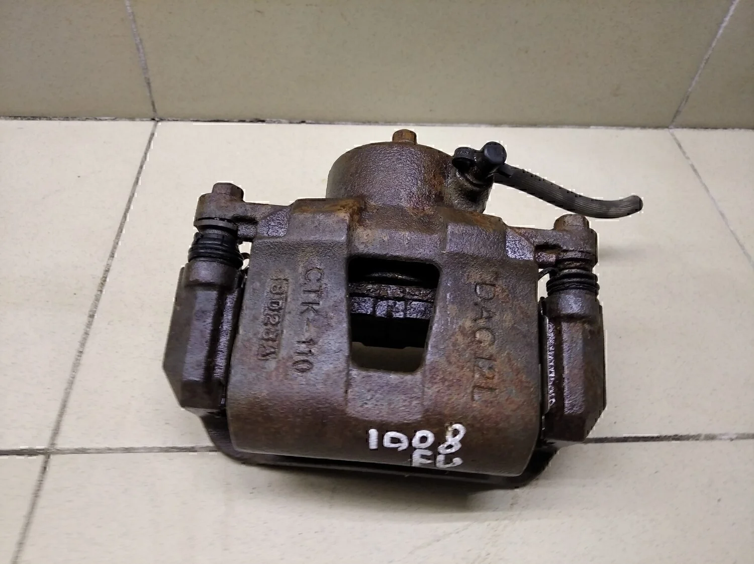 Суппорт передний левый Aveo (T200) 2003-2008